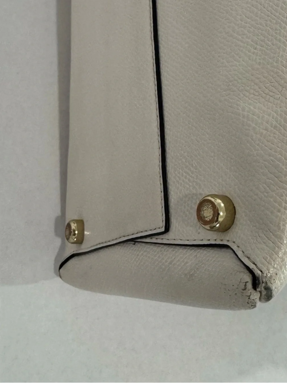 Coach Two-Tone Black and Cream Leather Tote-needs a touch of love - Picture 8 of 12
